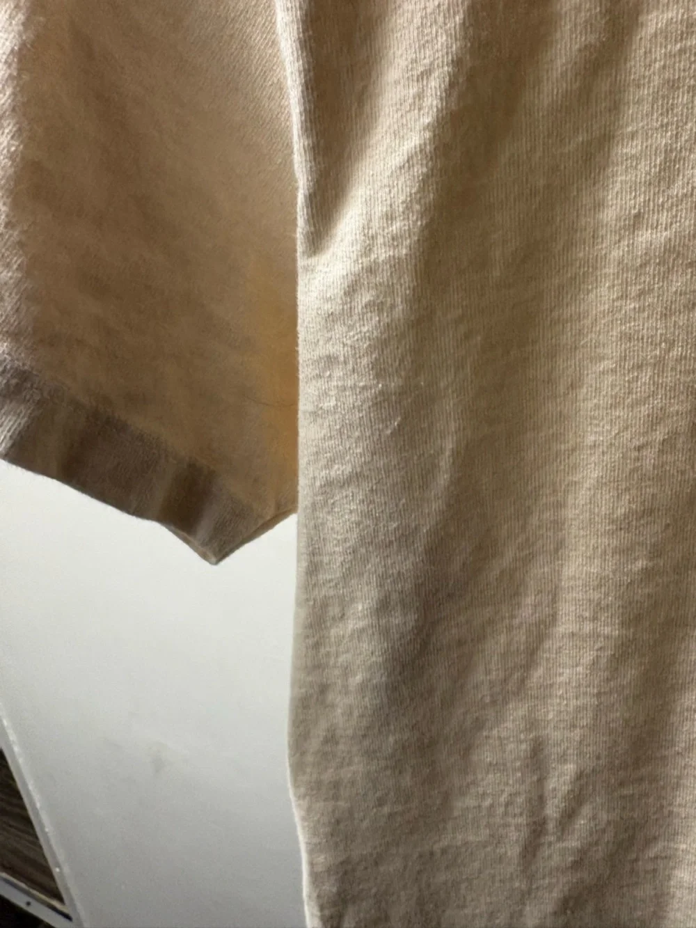 Brandy Melville Cream Tee with Blue Logo - Picture 4 of 5